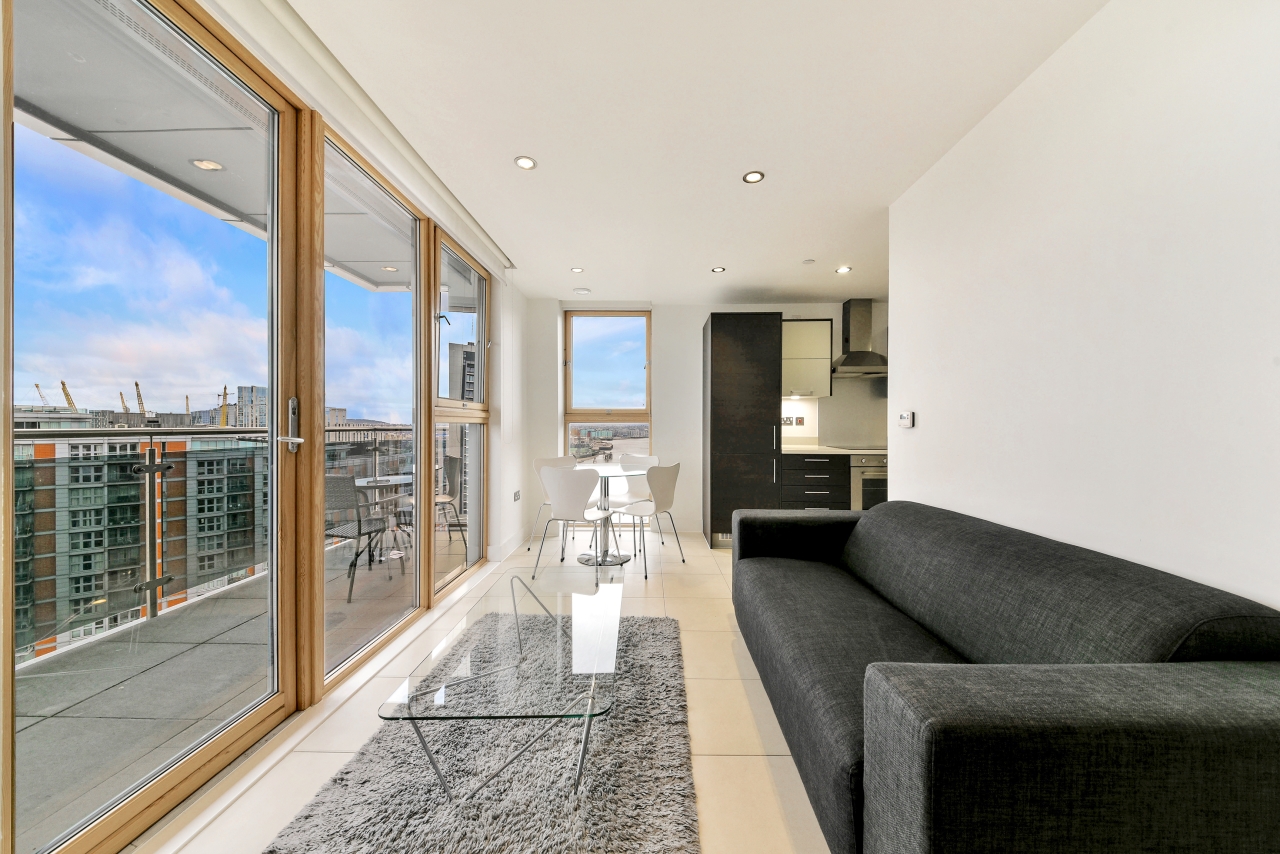 Province Square, Canary Wharf, London, E14