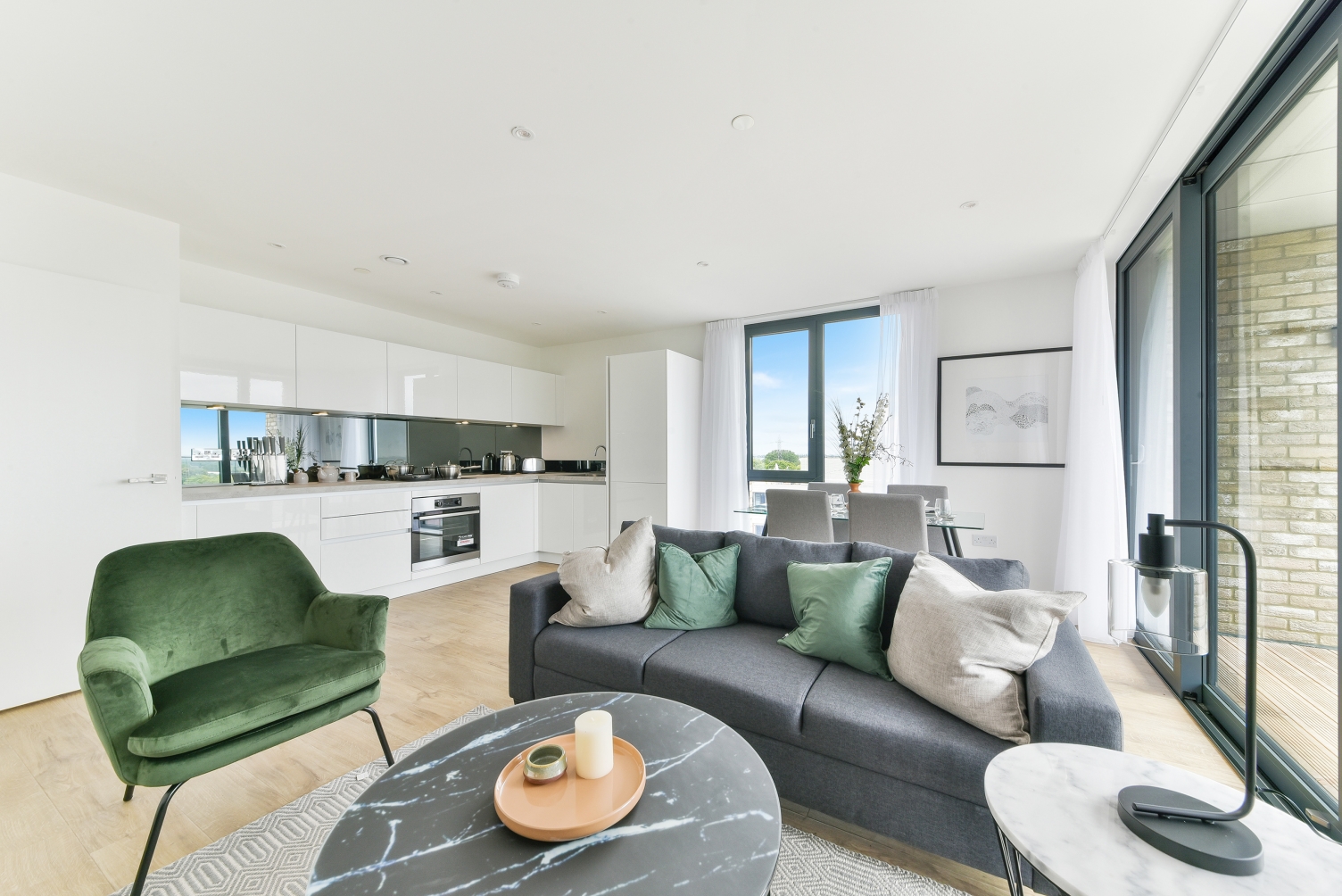 Fairfield Avenue, Staines Upon Thames, Greater London, TW18 - Chase Evans