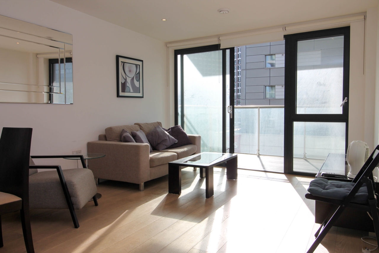 Commercial Street, Aldgate, London, E1 - Chase Evans