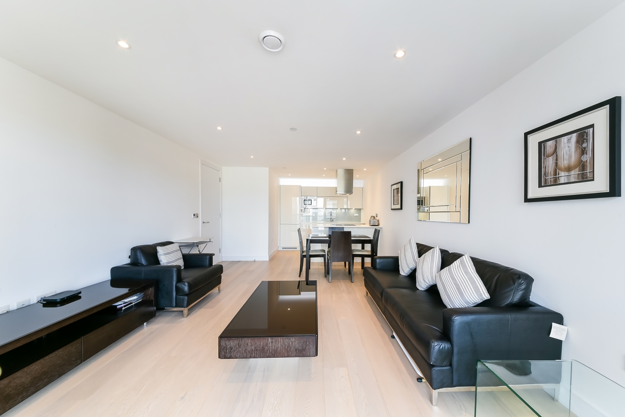 Commercial Street, Aldgate, London, E1 - Chase Evans