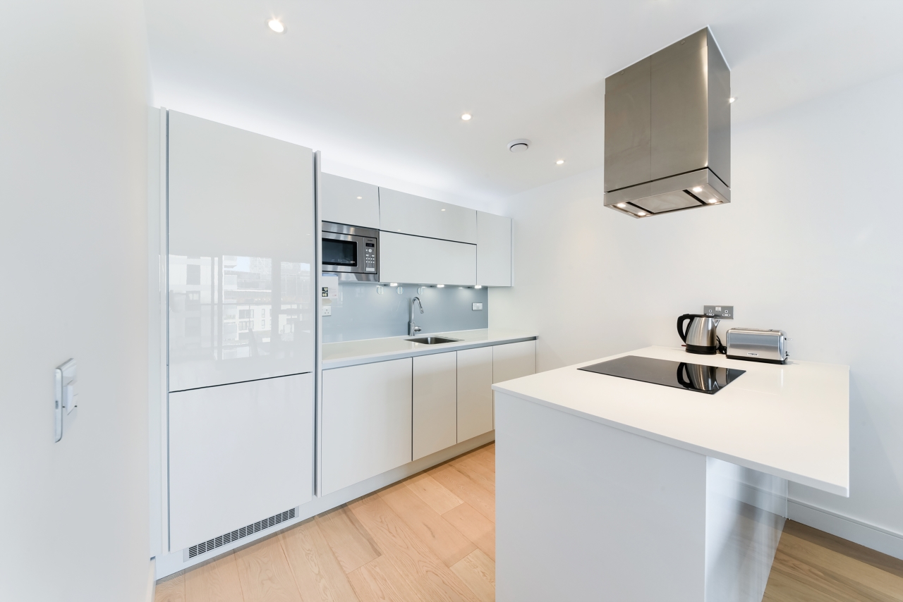 Commercial Street, Aldgate, London, E1 - Chase Evans