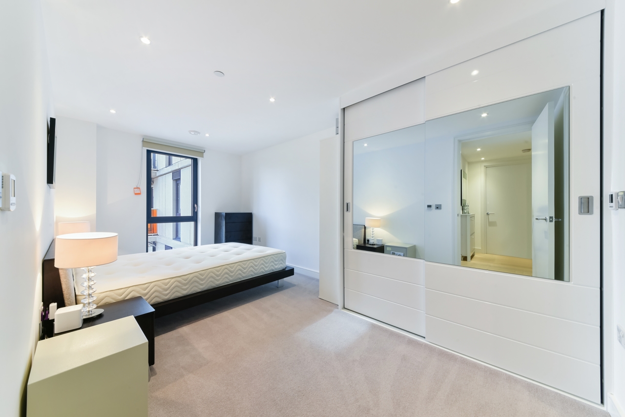 Commercial Street, Aldgate, London, E1