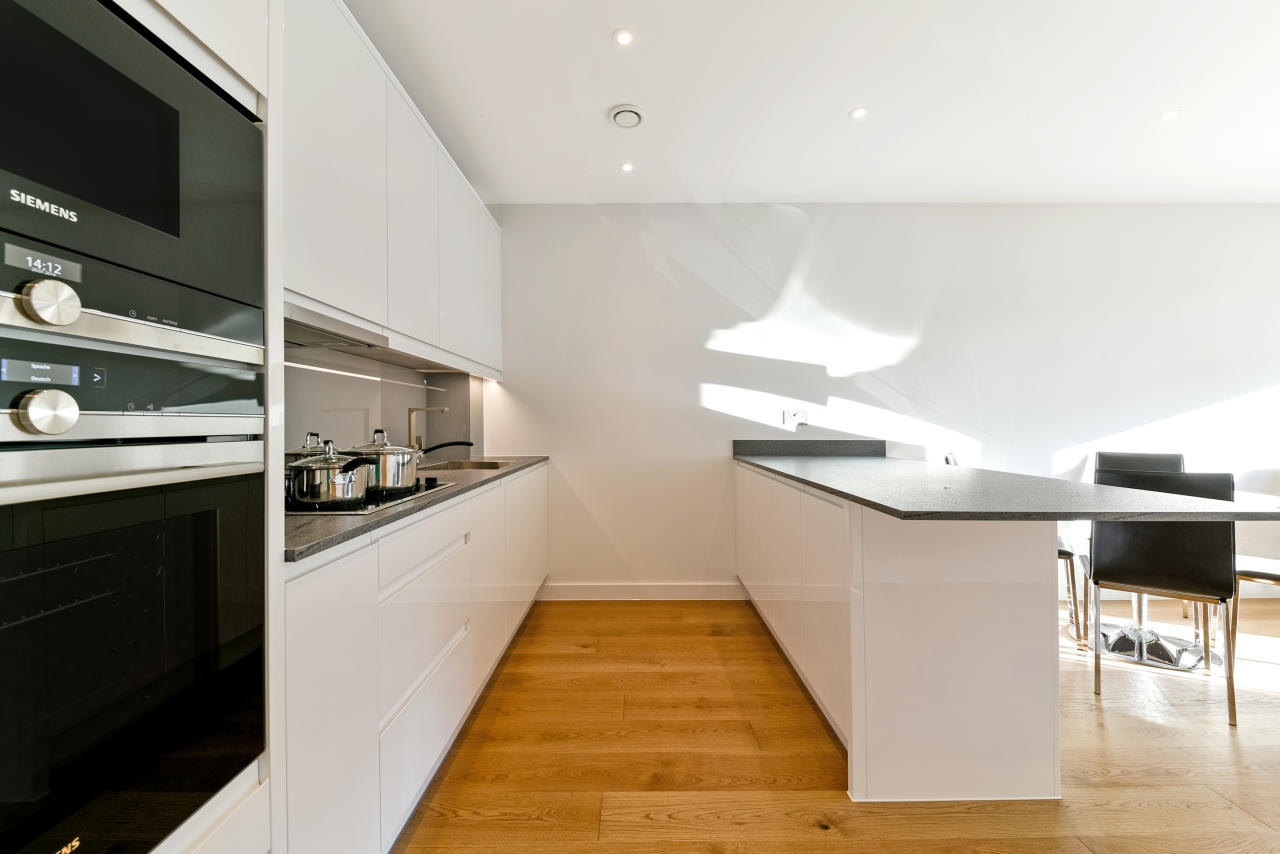 Lismore Boulevard, Colindale, London, NW9 - Chase Evans