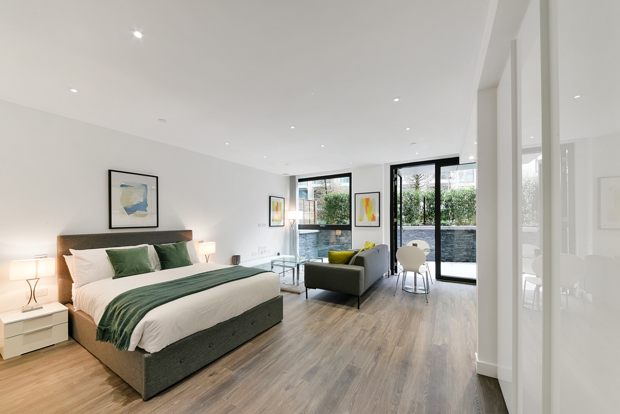 Chaucer Gardens, Goodman's Fields, Aldgate, London, E1 - Chase Evans
