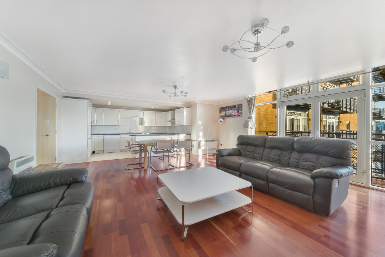 Westferry Road, Isle Of Dogs, London, E14 - Chase Evans