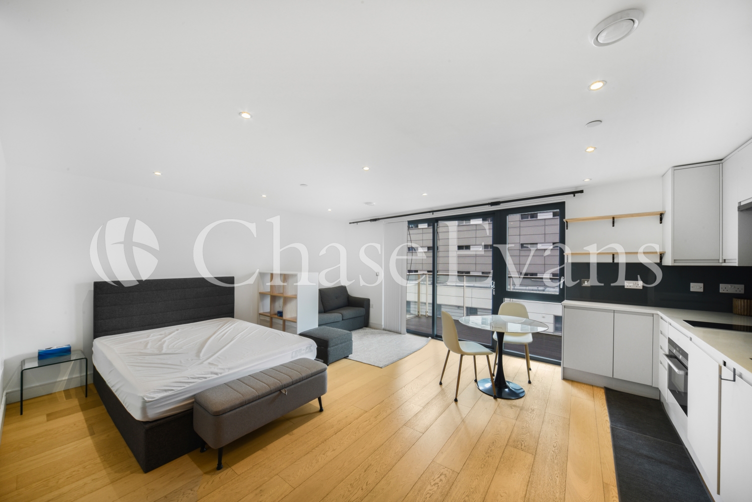 Commercial Street, Aldgate, London, E1 - Chase Evans