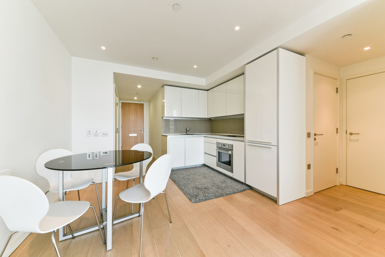 Walworth Road, Elephant & Castle, London, SE1 - Chase Evans