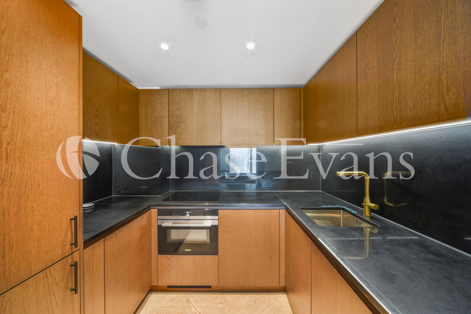 Landmark Pinnacle, Canary Wharf, London, E14 - Chase Evans