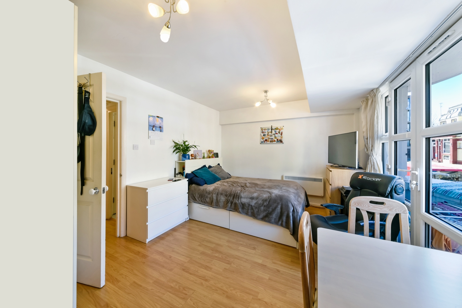 Ferry Street, Isle Of Dogs, London, E14 - Chase Evans