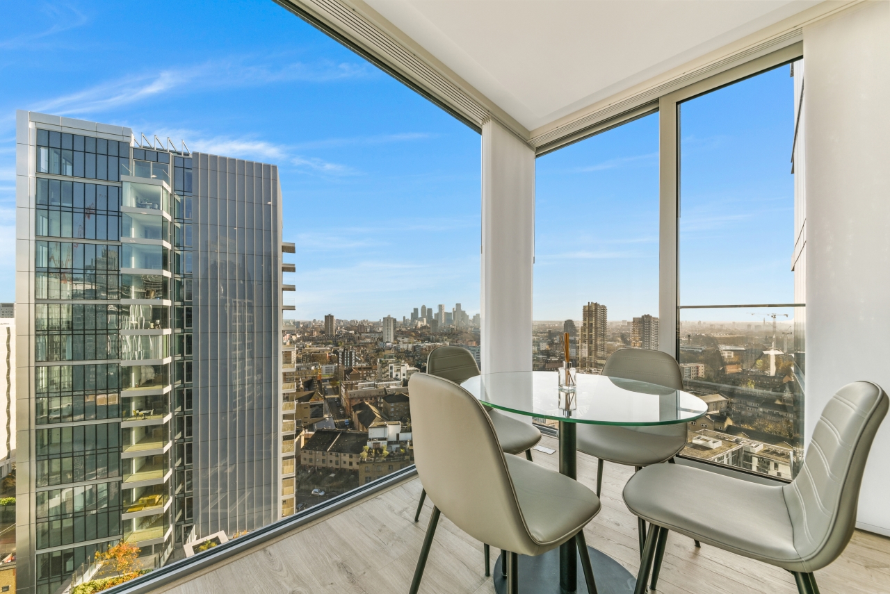 Neroli House, Goodmans Fields, Piazza Walk, Aldgate East, E1