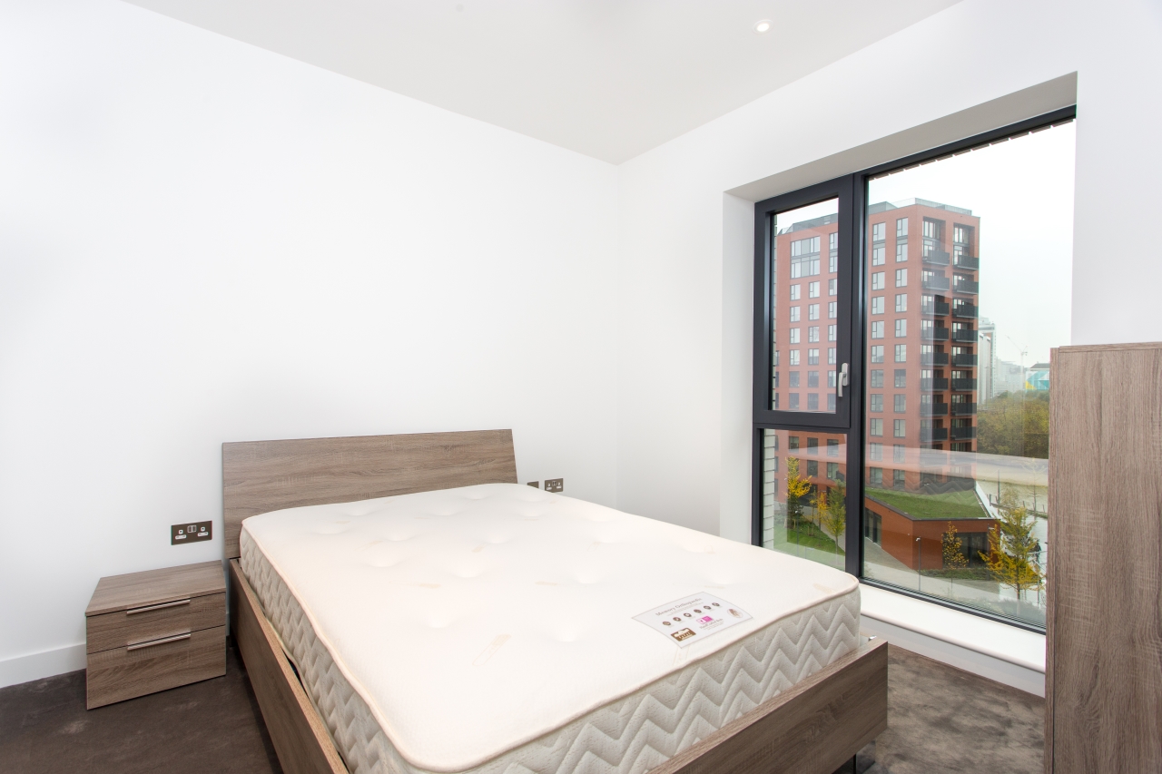 Grantham House, London City, 46 Botanic Square, Canning Town, London, E14