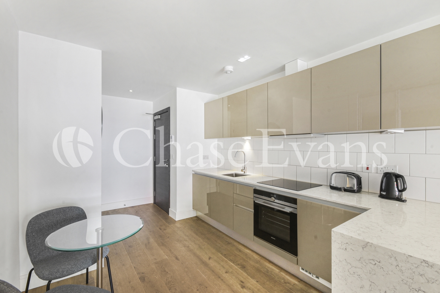 Down Place, The Kingsley, Hammersmith, London, W6 - Chase Evans