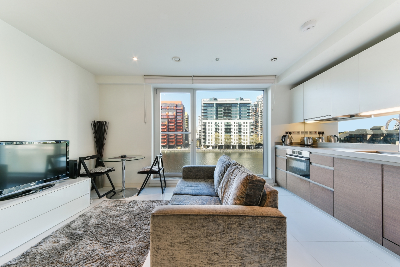 Baltimore Wharf, Canary Wharf, London, E14 - Chase Evans