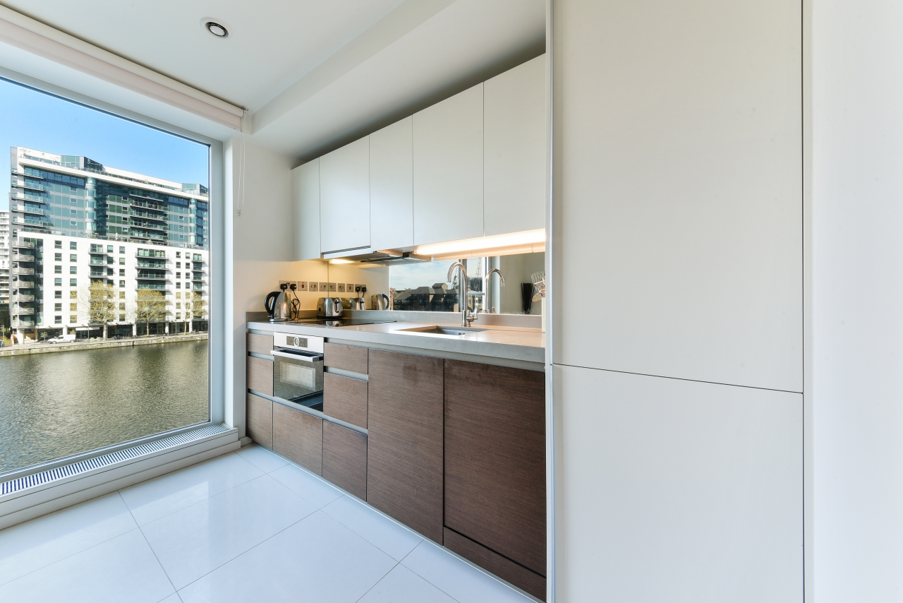 Baltimore Wharf, Canary Wharf, London, E14 - Chase Evans