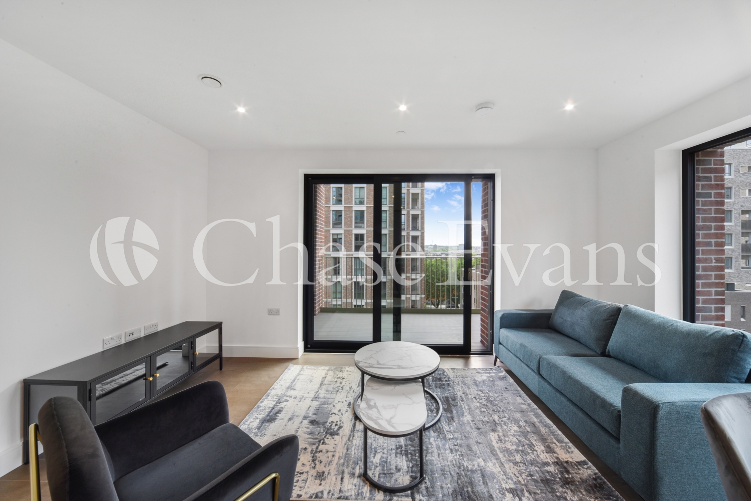 Belfield Mansions, 35 Heygate Street, Elephant And Castle, London, SE17 - Chase Evans