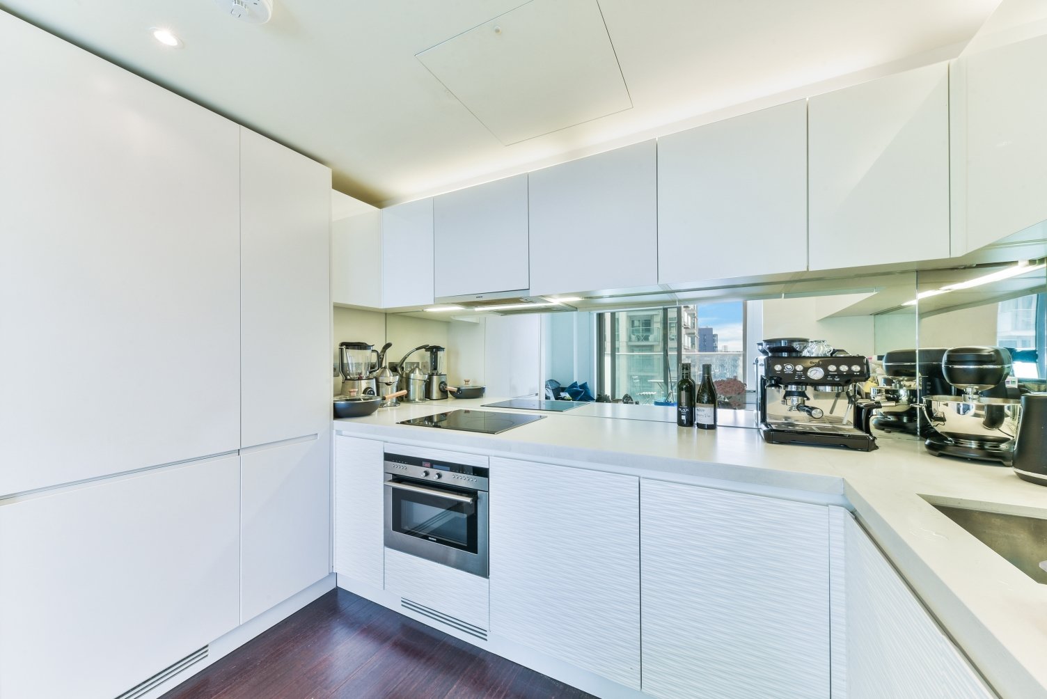 West Tower, Pan Peninsula, 1 Pan Peninsula Square, Canary Wharf, London, E14