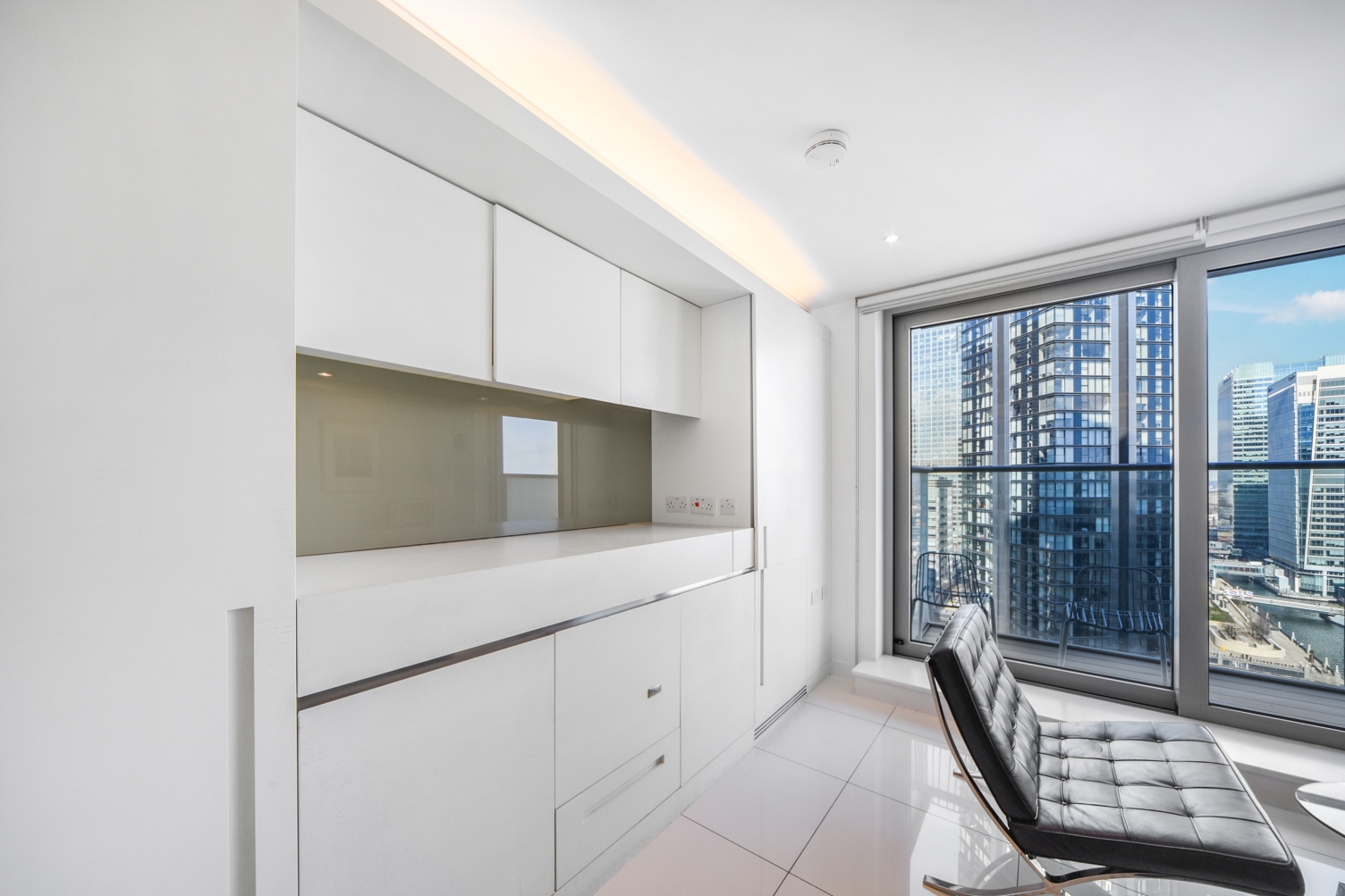 Pan Peninsula Square, Canary Wharf, London, E14