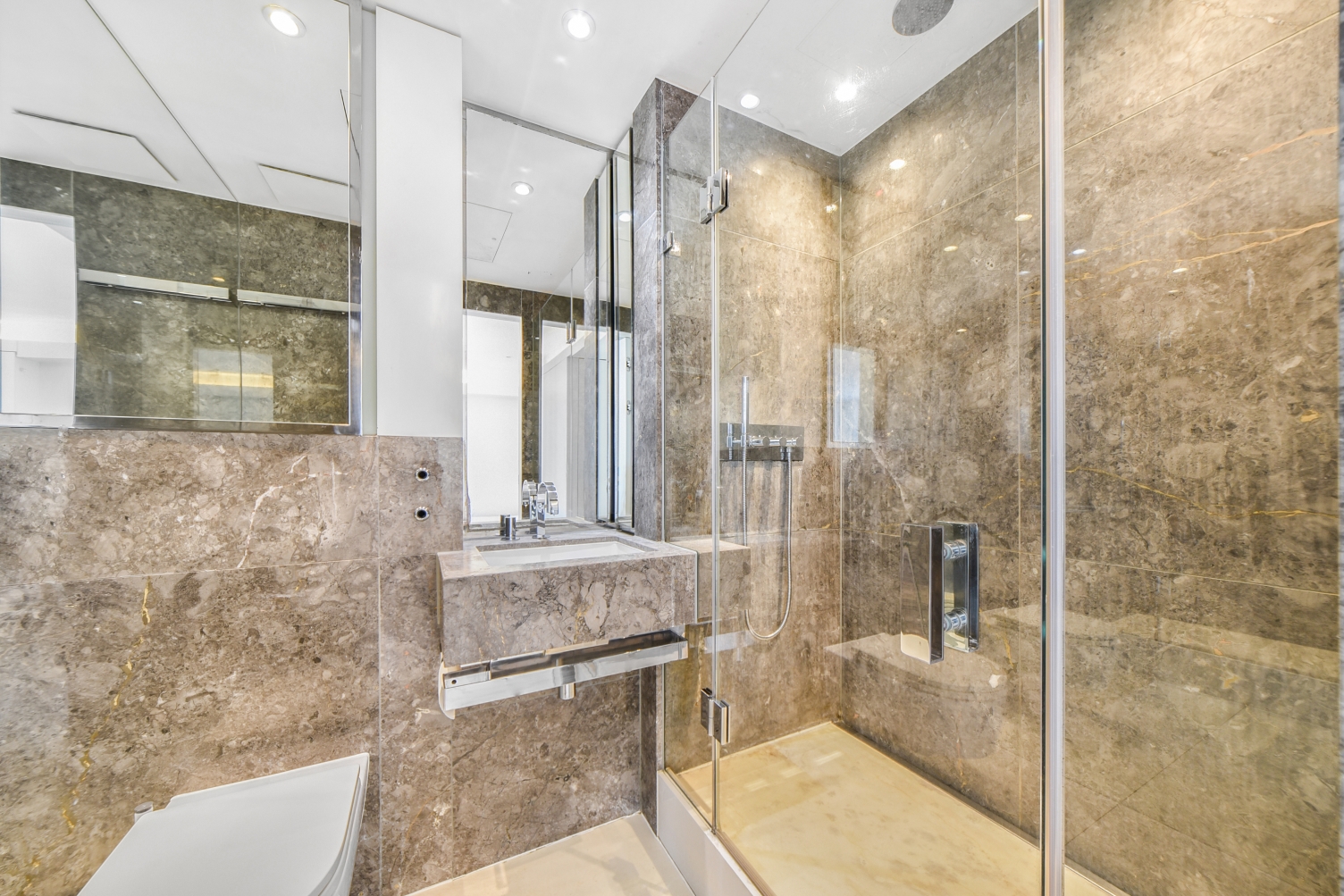 Pan Peninsula Square, Canary Wharf, London, E14