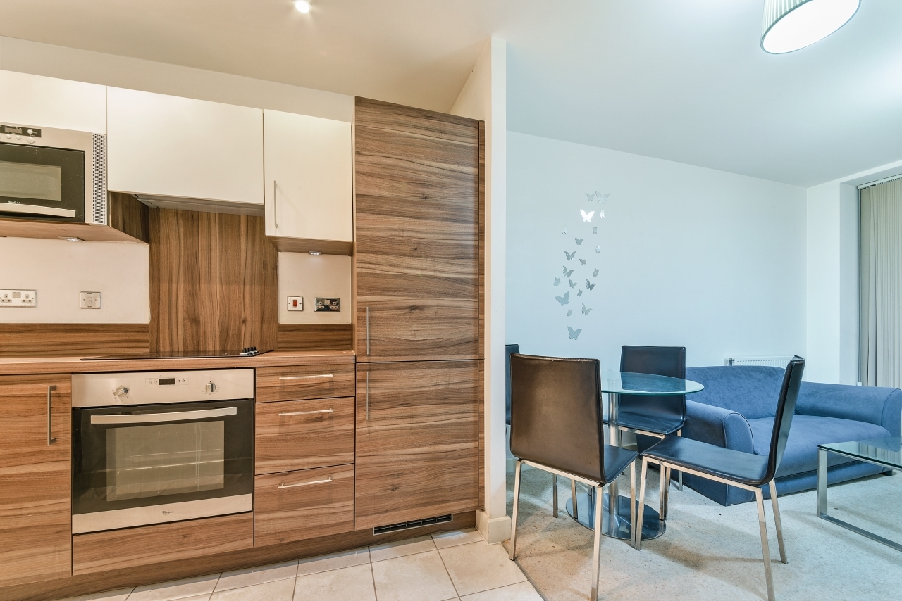 Agnes George Walk, Royal Docks, London, E16 - Chase Evans