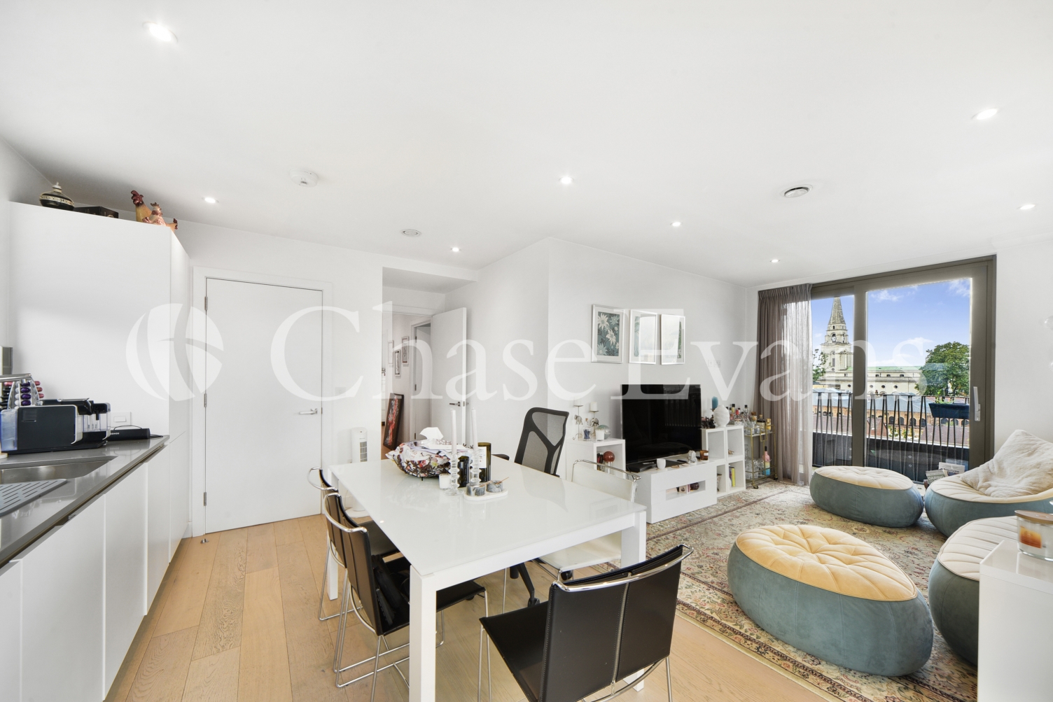 Wentworth Street, London Square, Spitalfields, London, E1 - Chase Evans