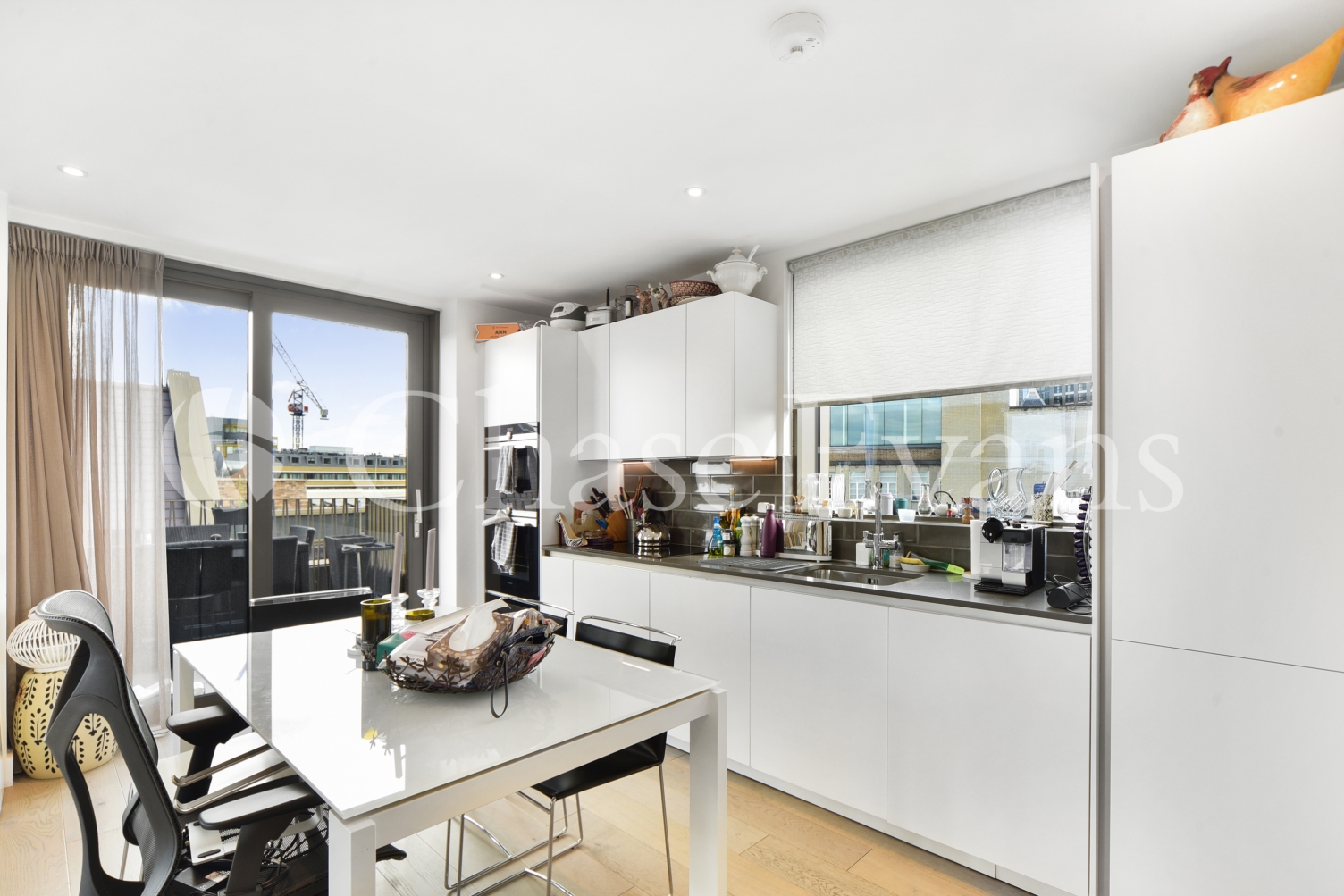 Wentworth Street, London Square, Spitalfields, London, E1 - Chase Evans