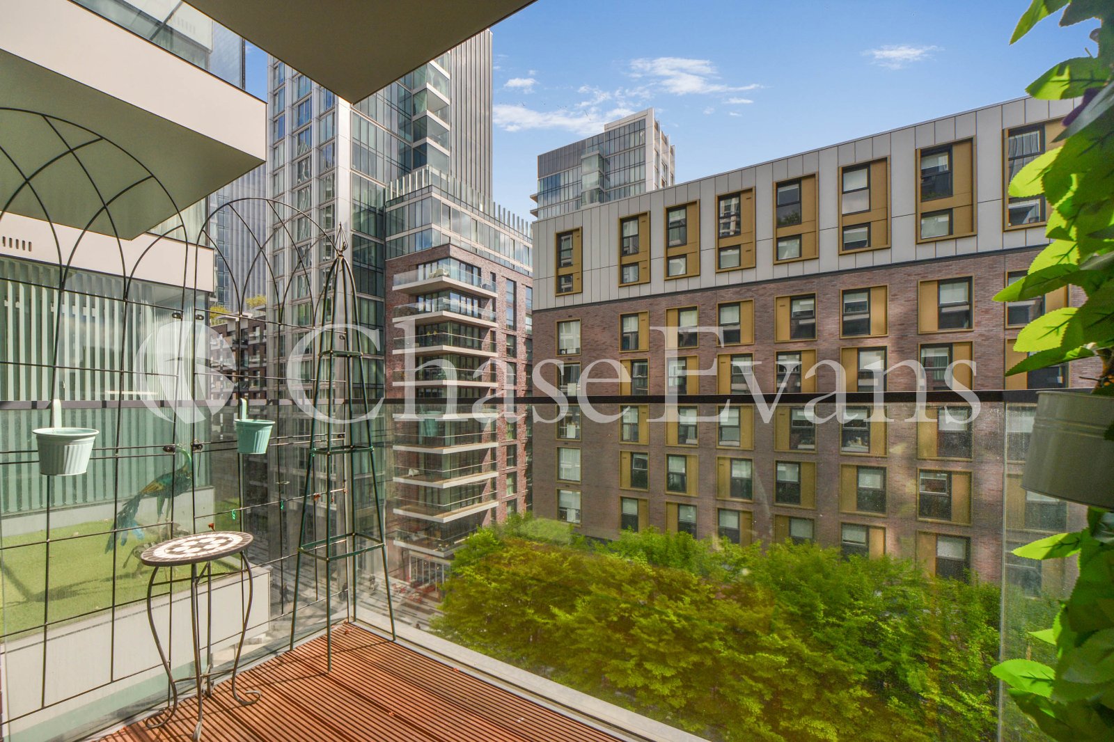 Cashmere House, Goodman's Fields, Leman Street, Aldgate, London, E1 - Chase Evans