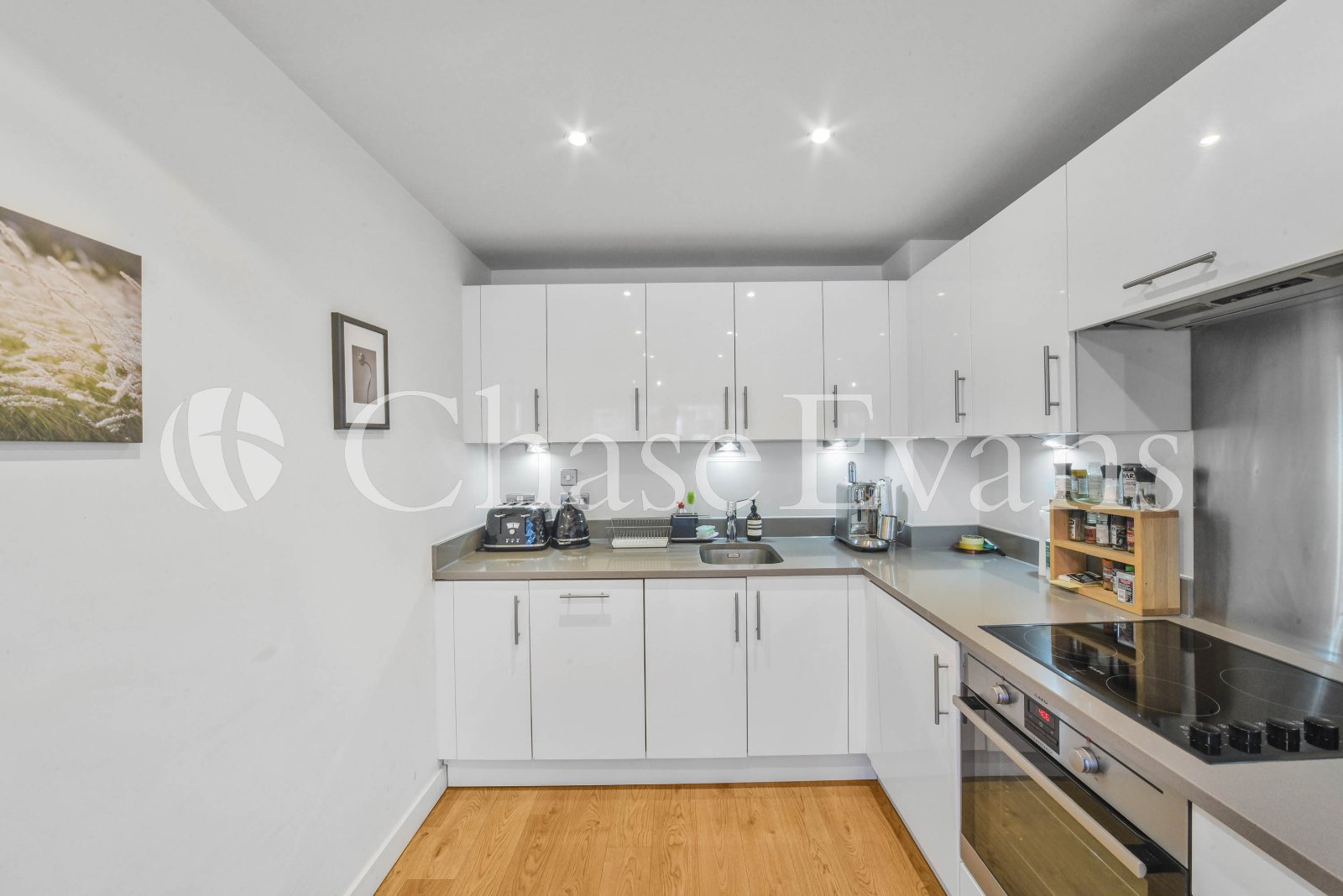 Houblon Apartments, Tyne Street, Aldgate, London, E1 - Chase Evans