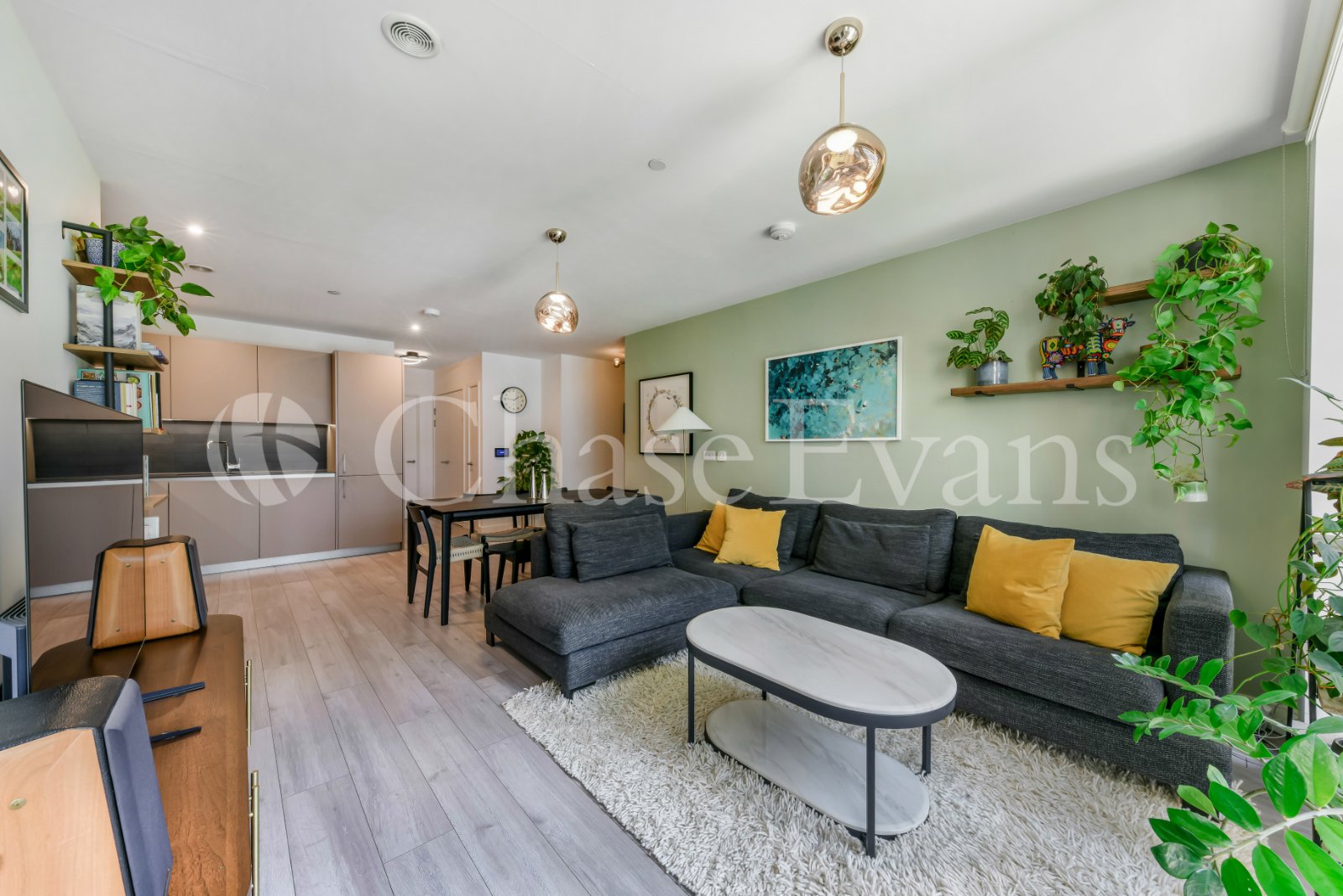 New Lion Way, Elephant & Castle, London, SE17 - Chase Evans