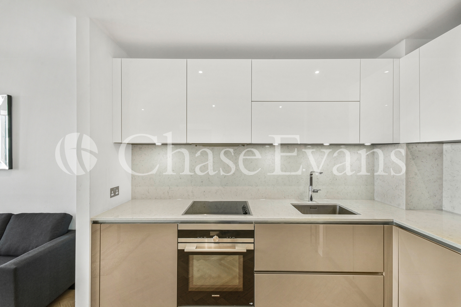 Southwark Bridge Road, Elephant & Castle, London, SE1 - Chase Evans