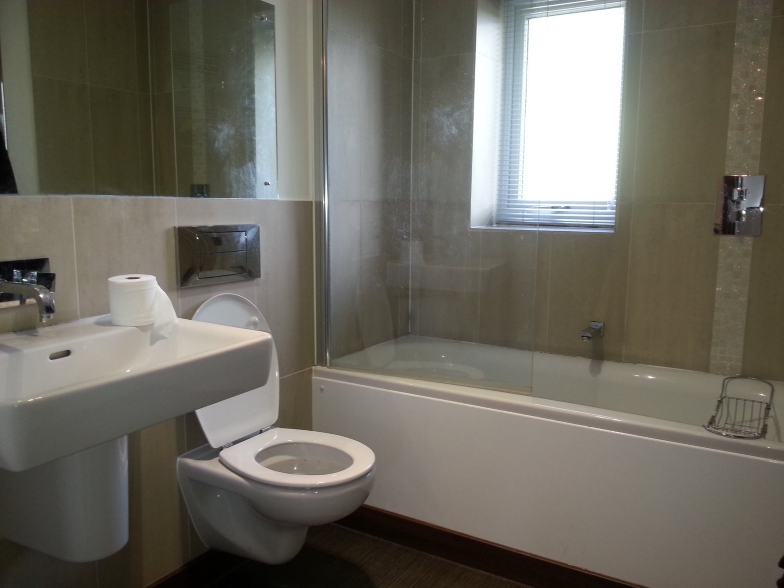 Evergreen Drive, West Drayton, UB7