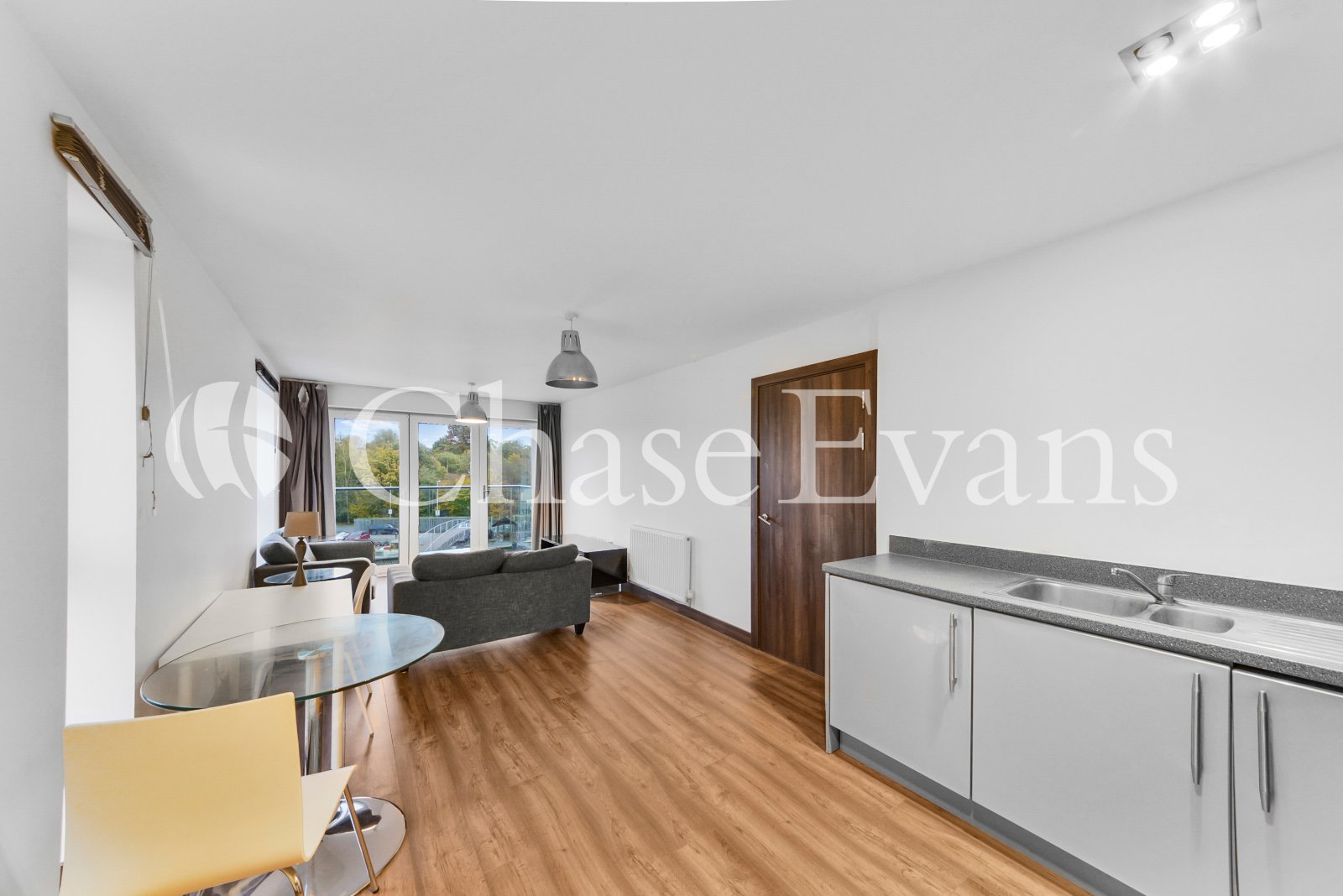 Kings Mill Way, Willow Avenue, Denham, Uxbridge, UB9 - Chase Evans