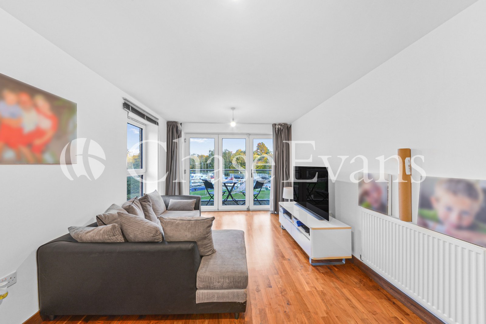 Kings Mill Way, Uxbridge, London, UB9 - Chase Evans