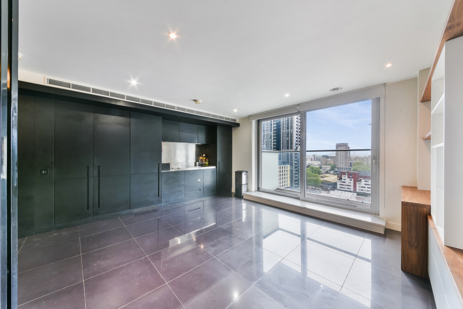 West Tower, 1 Pan Peninsula, Canary Wharf, London, E14 - Chase Evans