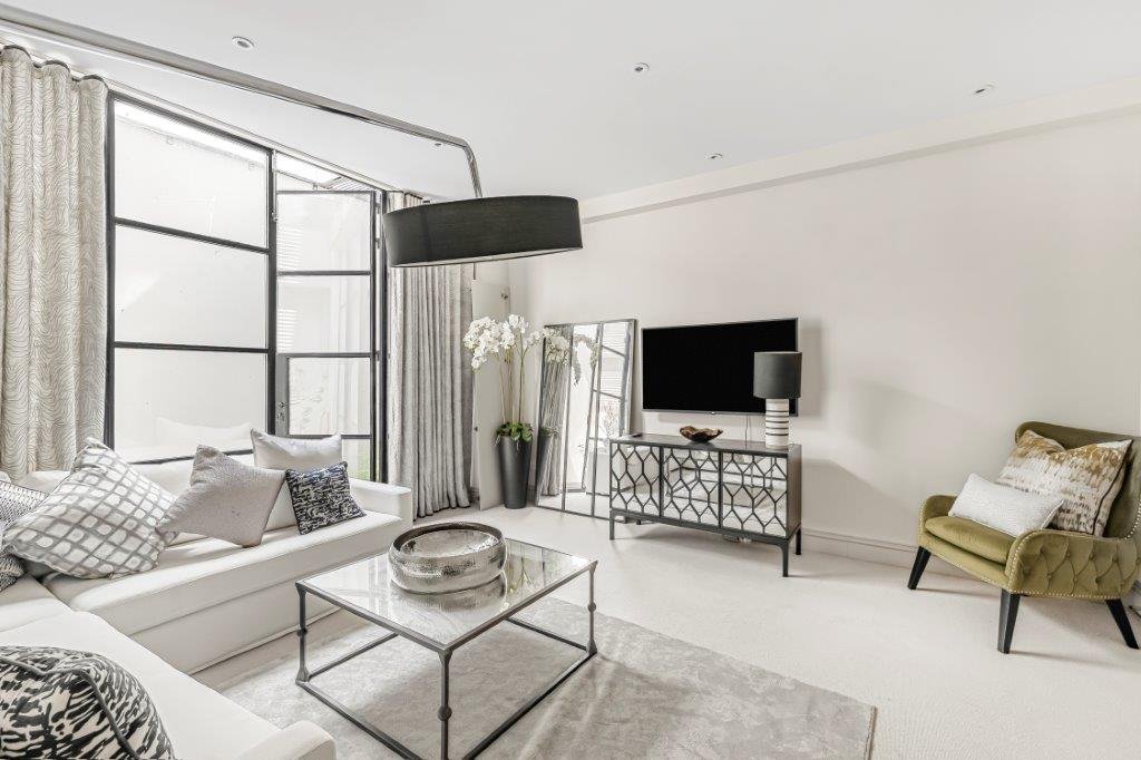 16 Ackmer Road, Parsons Green, London, SW6 - Chase Evans