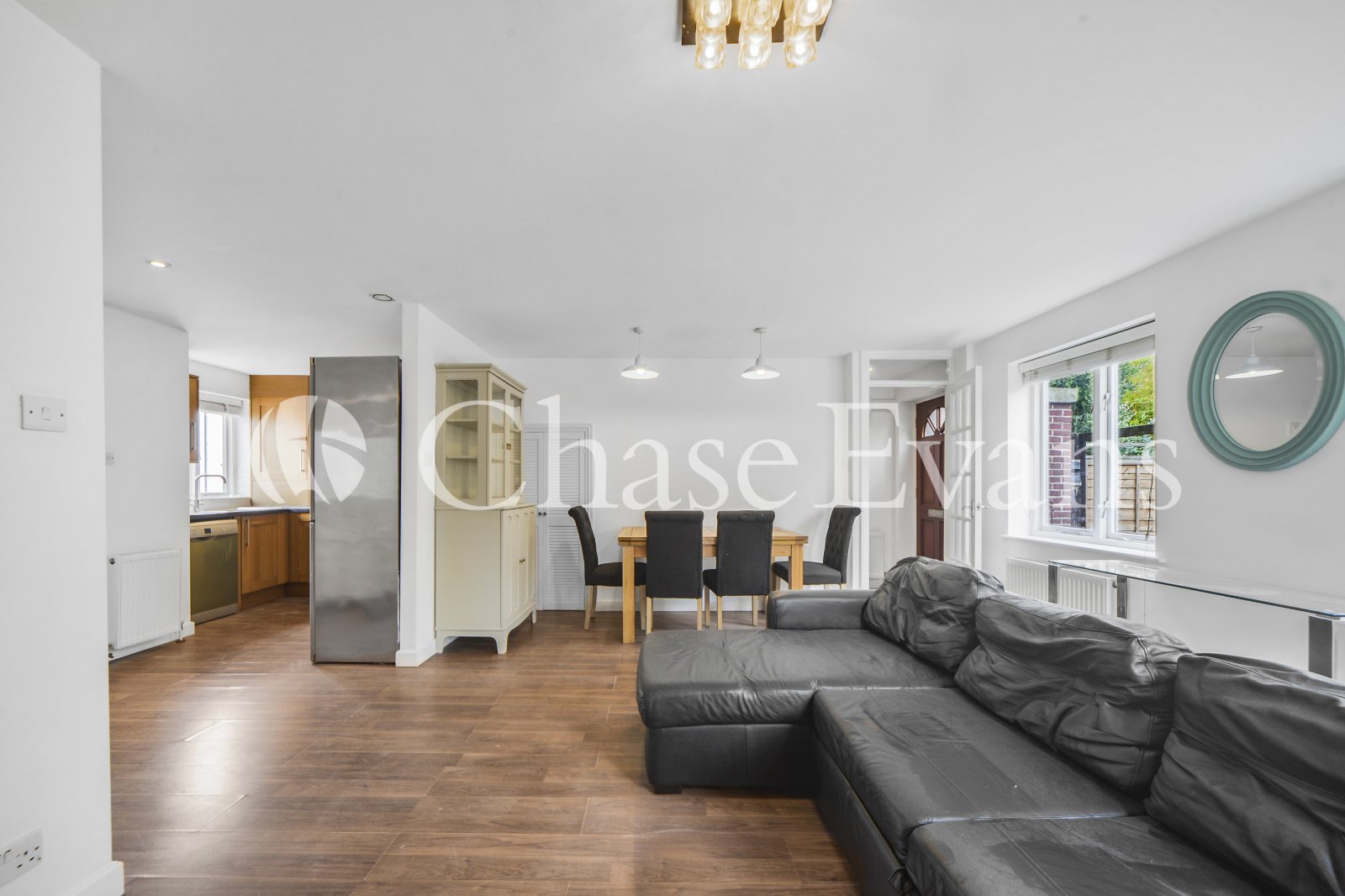Francis Close, Isle Of Dogs, London, E14 - Chase Evans