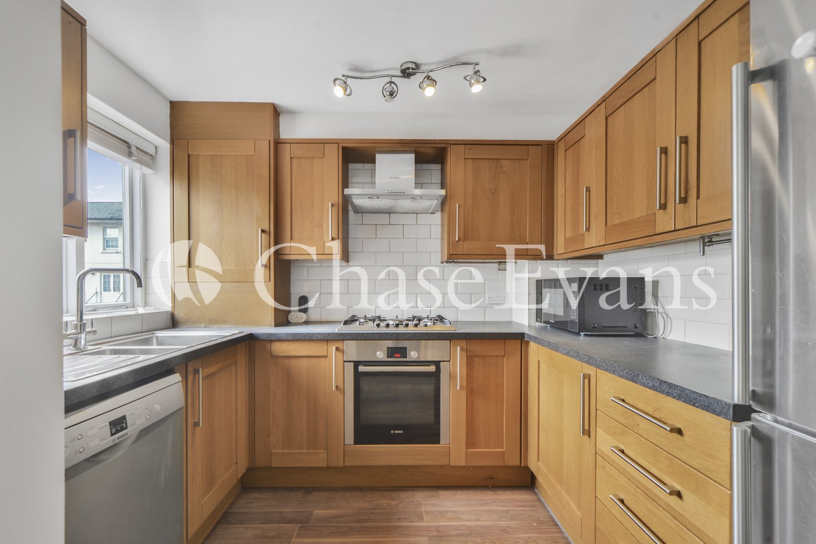 Francis Close, Isle Of Dogs, London, E14 - Chase Evans