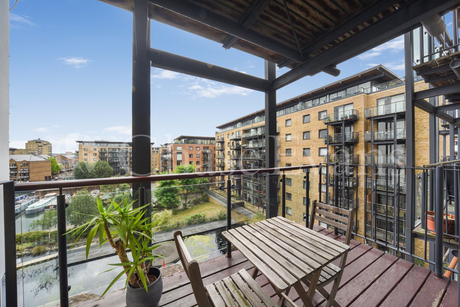 Berglen Court, Limehouse Basin, Branch Road, Limehouse, London, E14