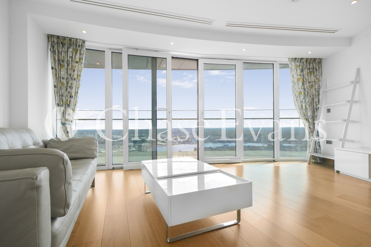 Crossharbour Plaza, Canary Wharf, London, E14 - Chase Evans