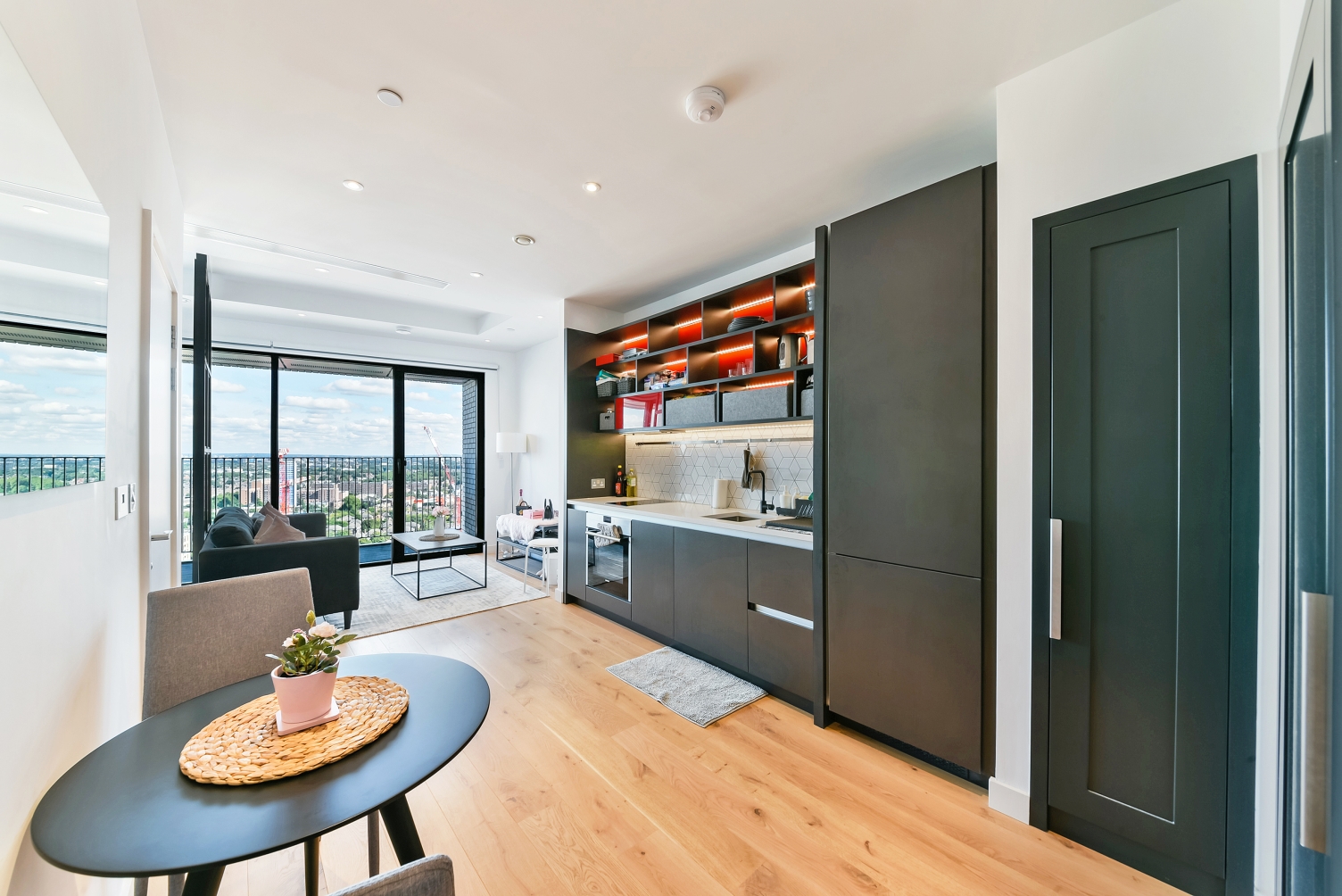 City Island Way, Poplar, London, E14 - Chase Evans
