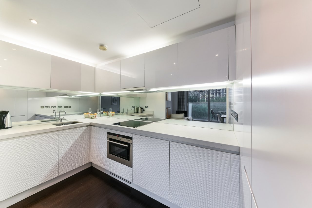 Pan Peninsula Square, Canary Wharf, London, E14