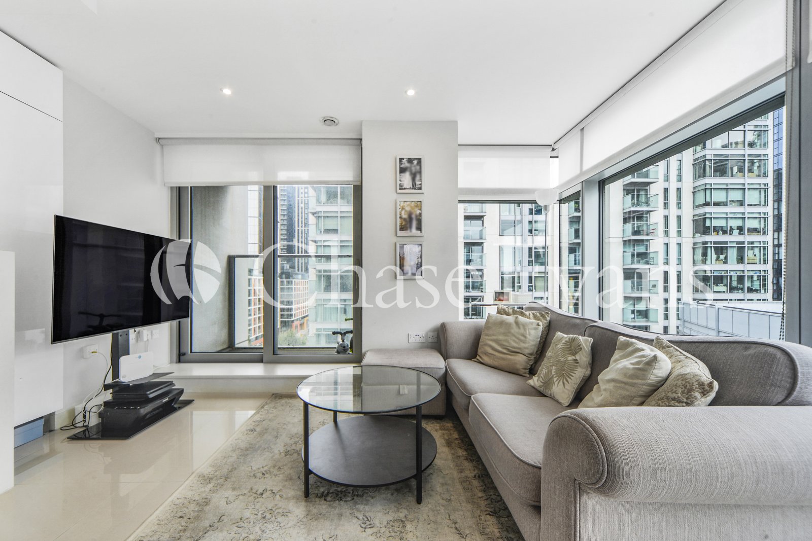 East Tower, Pan Peninsula Square, Canary Wharf, London, E14 - Chase Evans