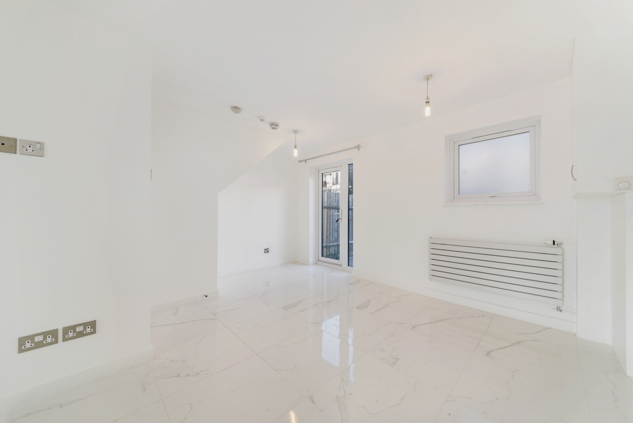 Barnfield Place, Isle Of Dogs, London, E14