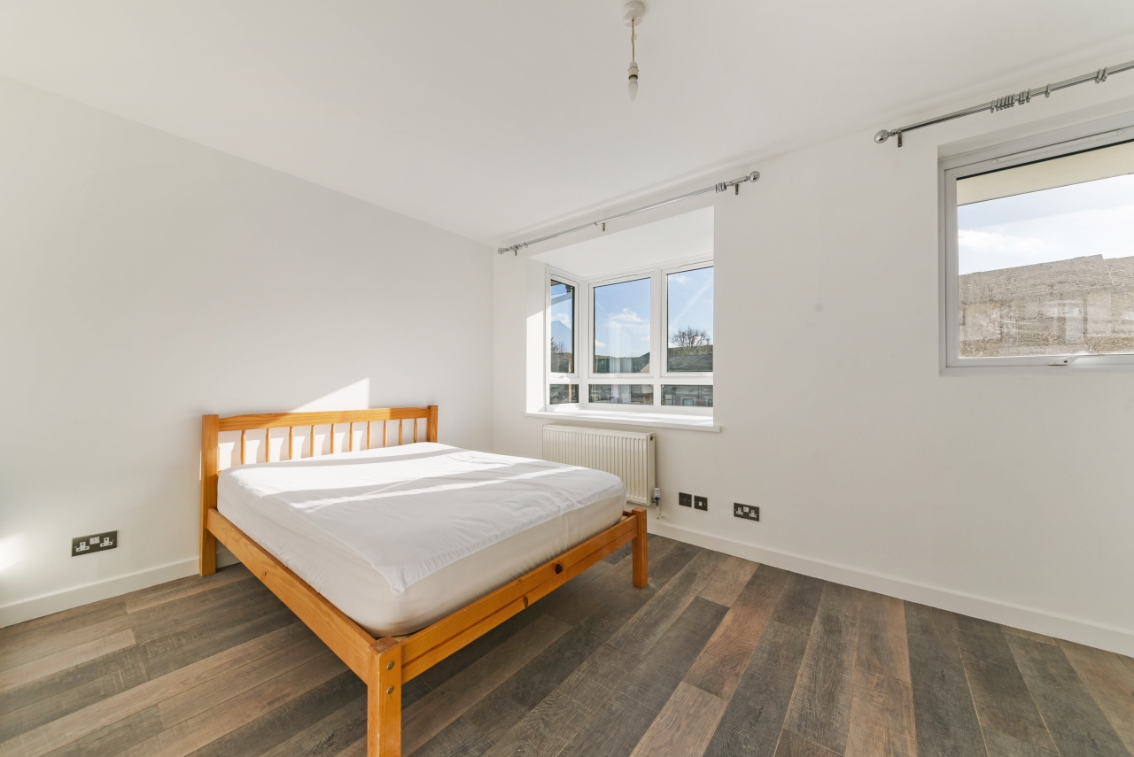 Barnfield Place, Isle Of Dogs, London, E14