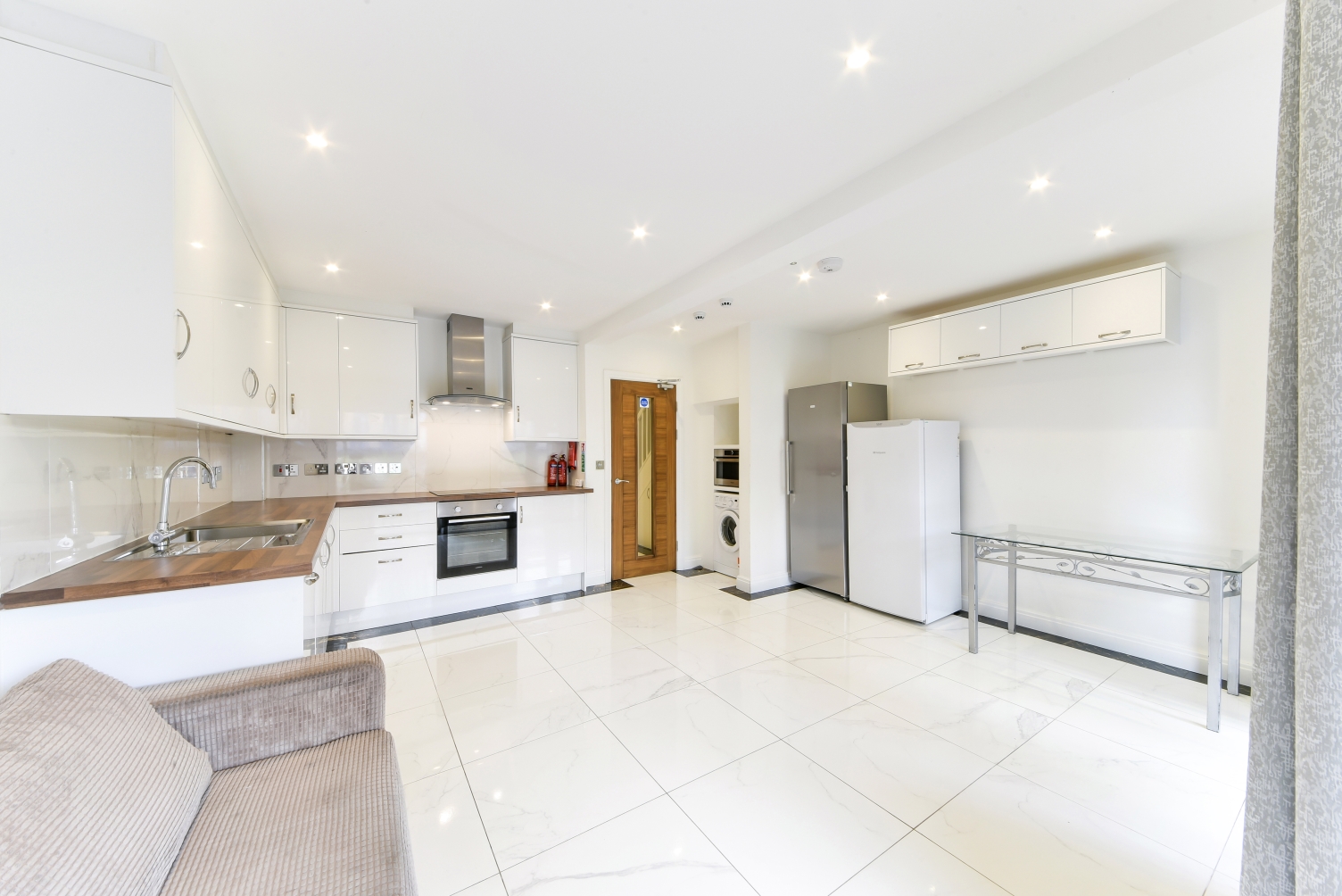 Lancaster Drive, Canary Wharf, London, E14 - Chase Evans