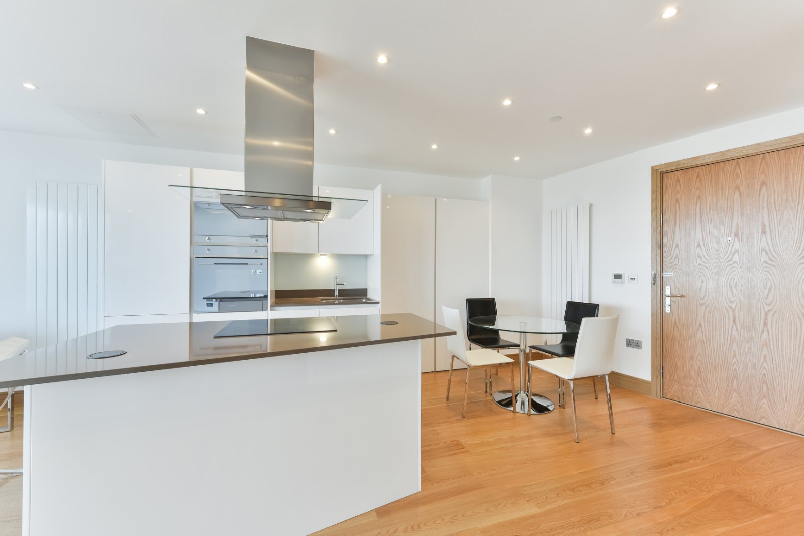 Arena Tower, Crossharbour Plaza, Canary Wharf, E14 - Chase Evans