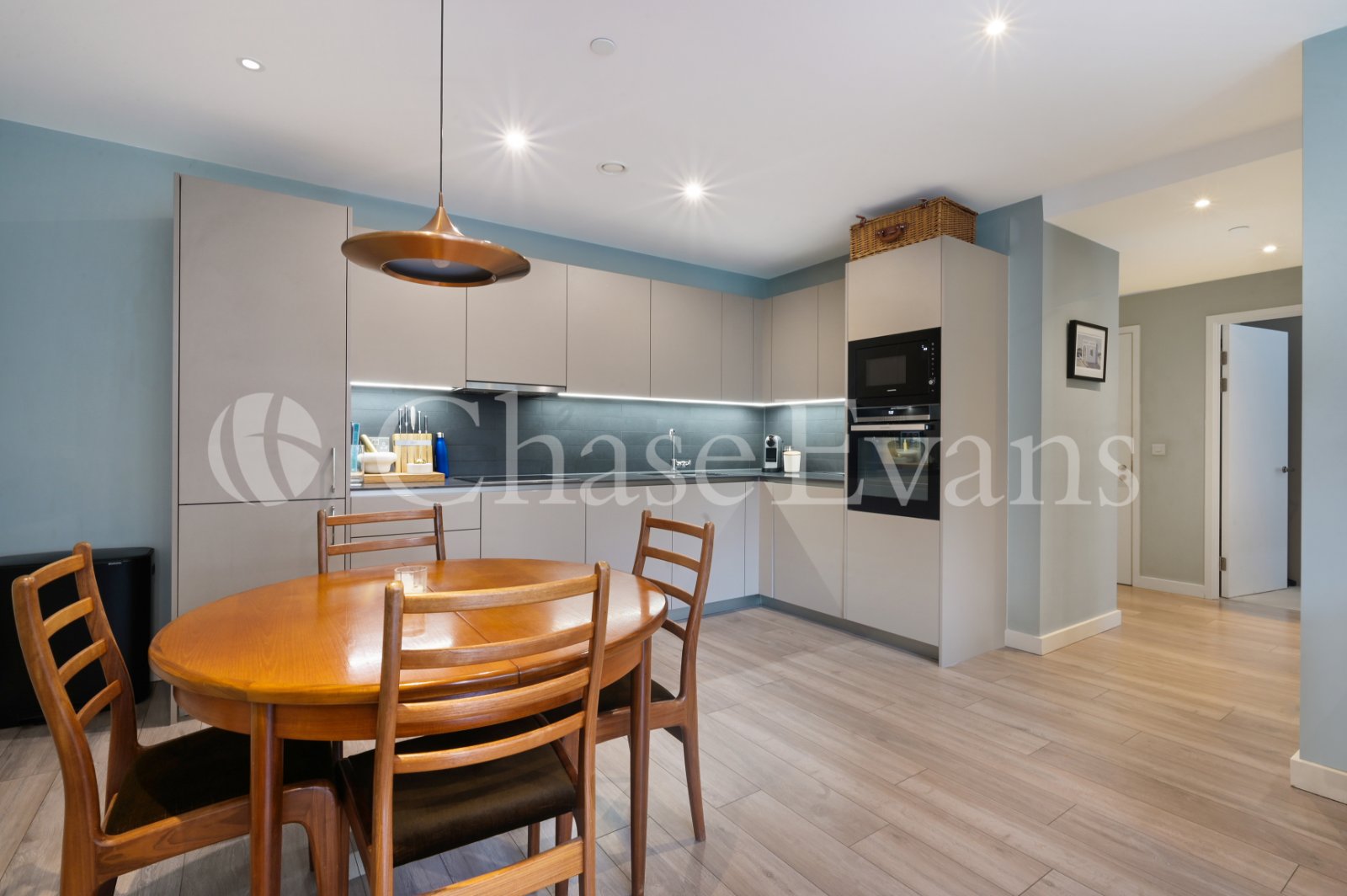 Chatteris Way, Elephant & Castle, London, SE17 - Chase Evans