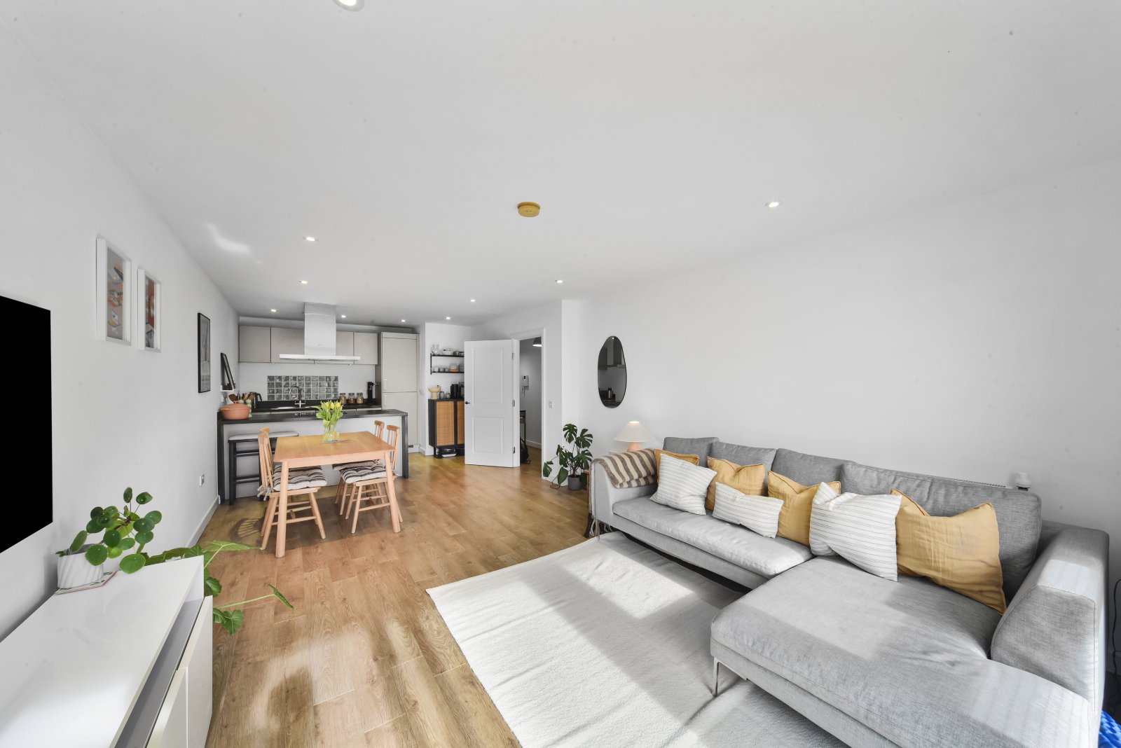 Chadwick Court, Jonzen Walk, Poplar, London, E14