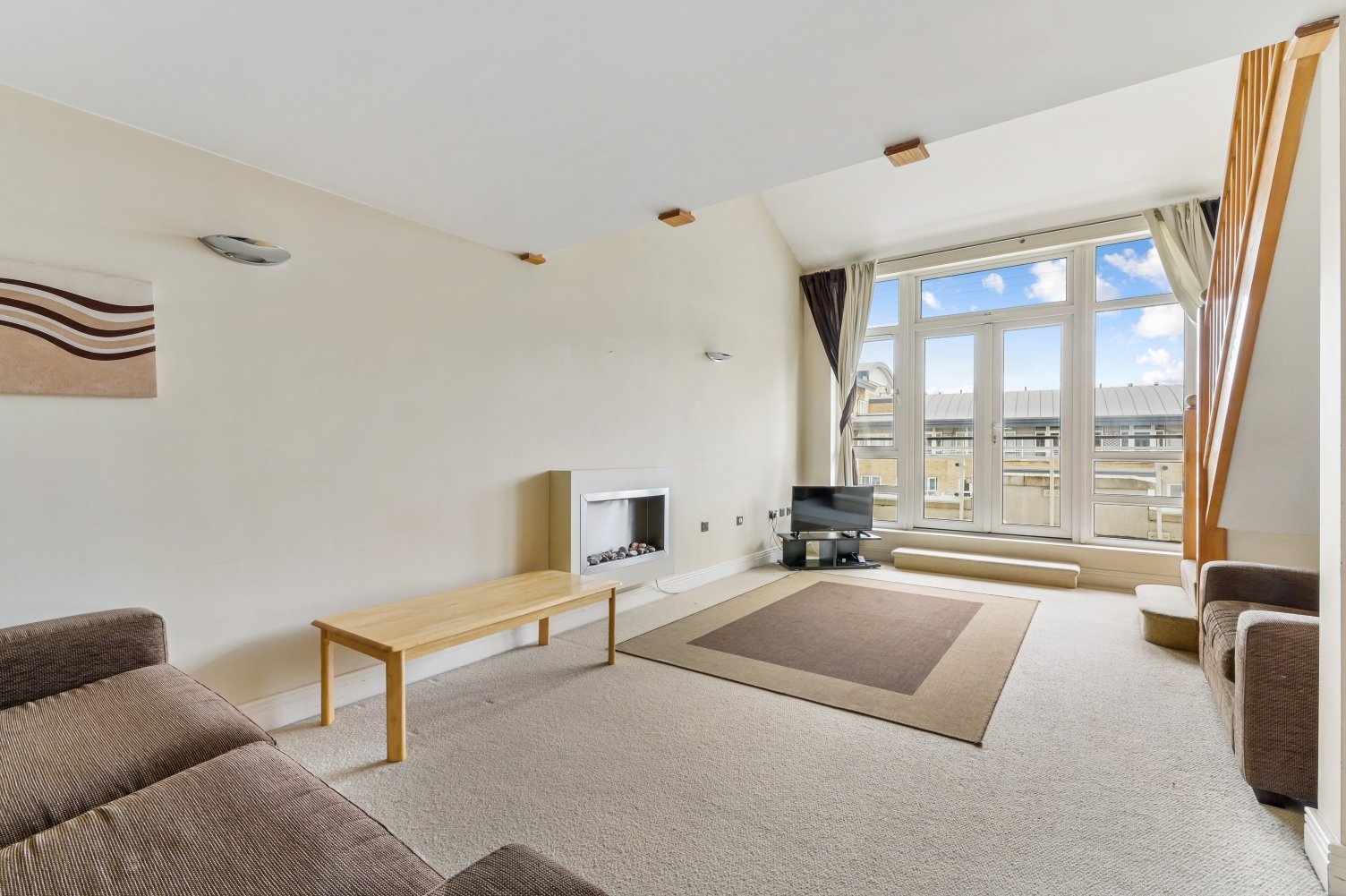 St. Davids Square, Isle Of Dogs, London, E14 - Chase Evans