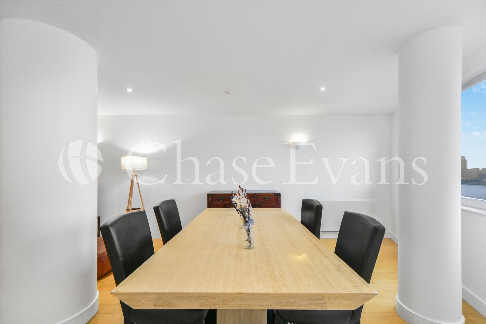 3 Arnhem Place, E14 - Chase Evans
