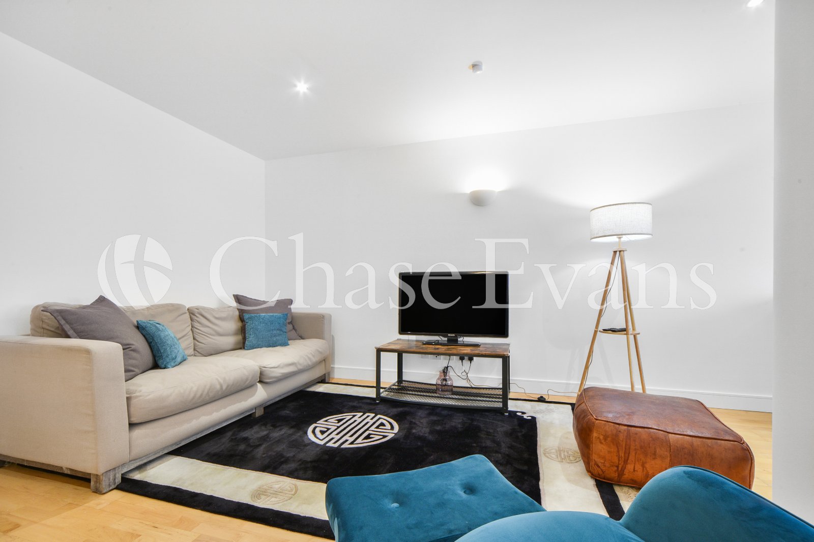 3 Arnhem Place, E14 - Chase Evans